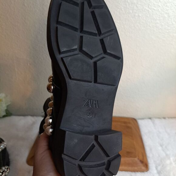 Zara Savida Ankle Boots with Pearl Straps Black Size 6 (36UK) w/1 flaw - Picture 7 of 13